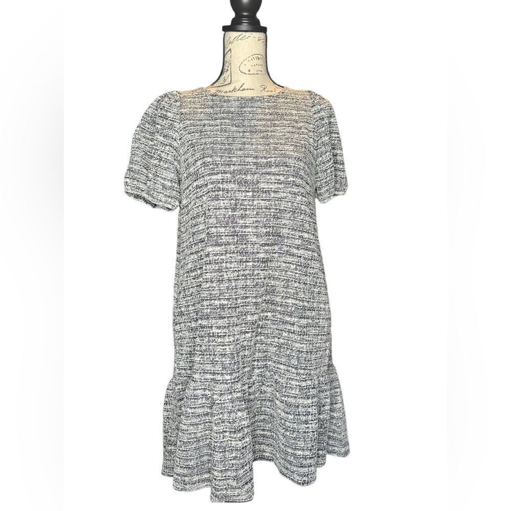 LOVE ADY Textured mini dress with short puffed sleeves and ruffled hem EUC sz M